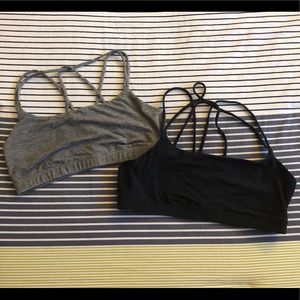 GapFit Breathe Low Impact Strappy Sports Bra